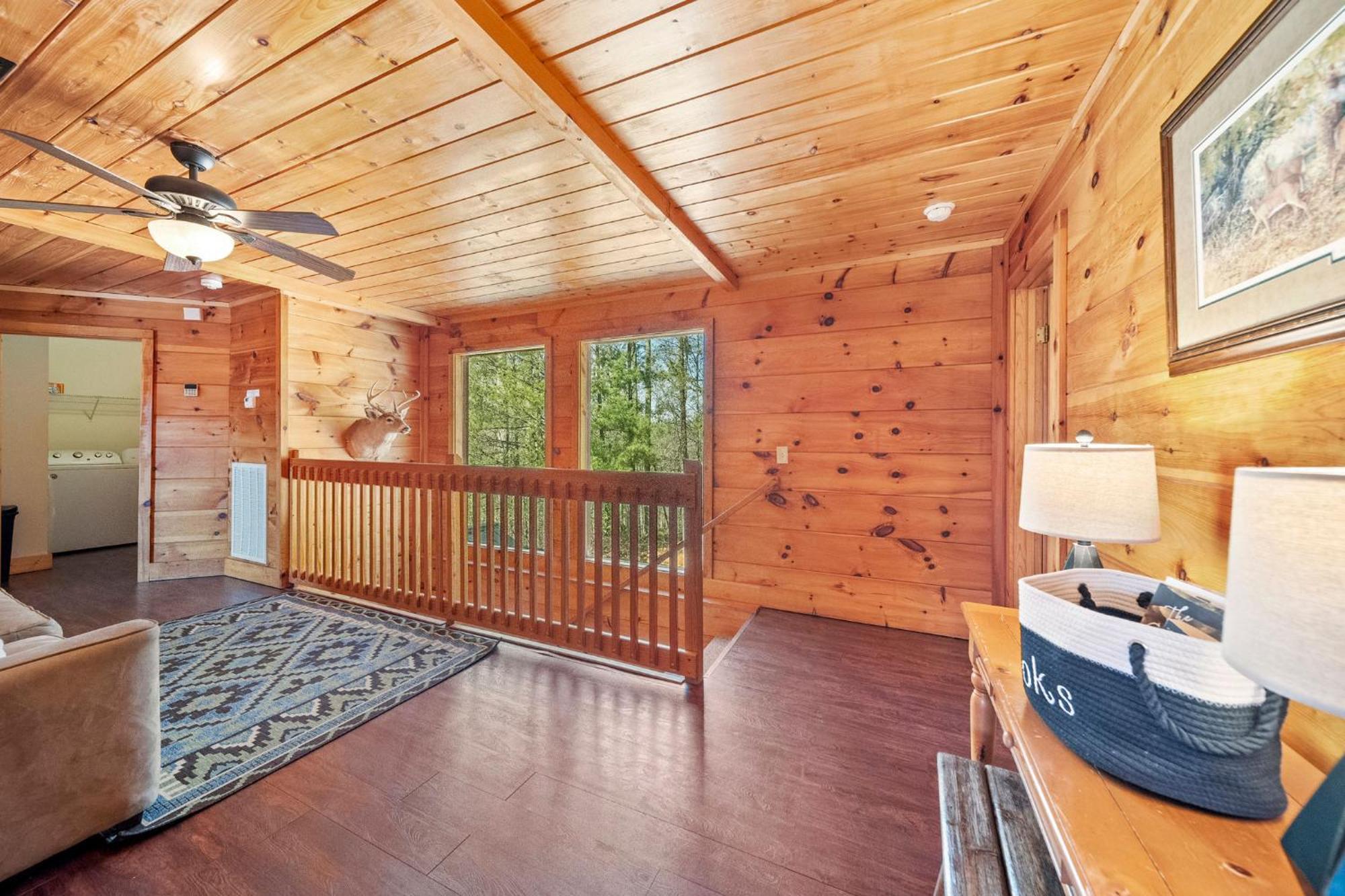 Stairway To Heaven Cabin By Staycating Gatlinburg Exterior foto