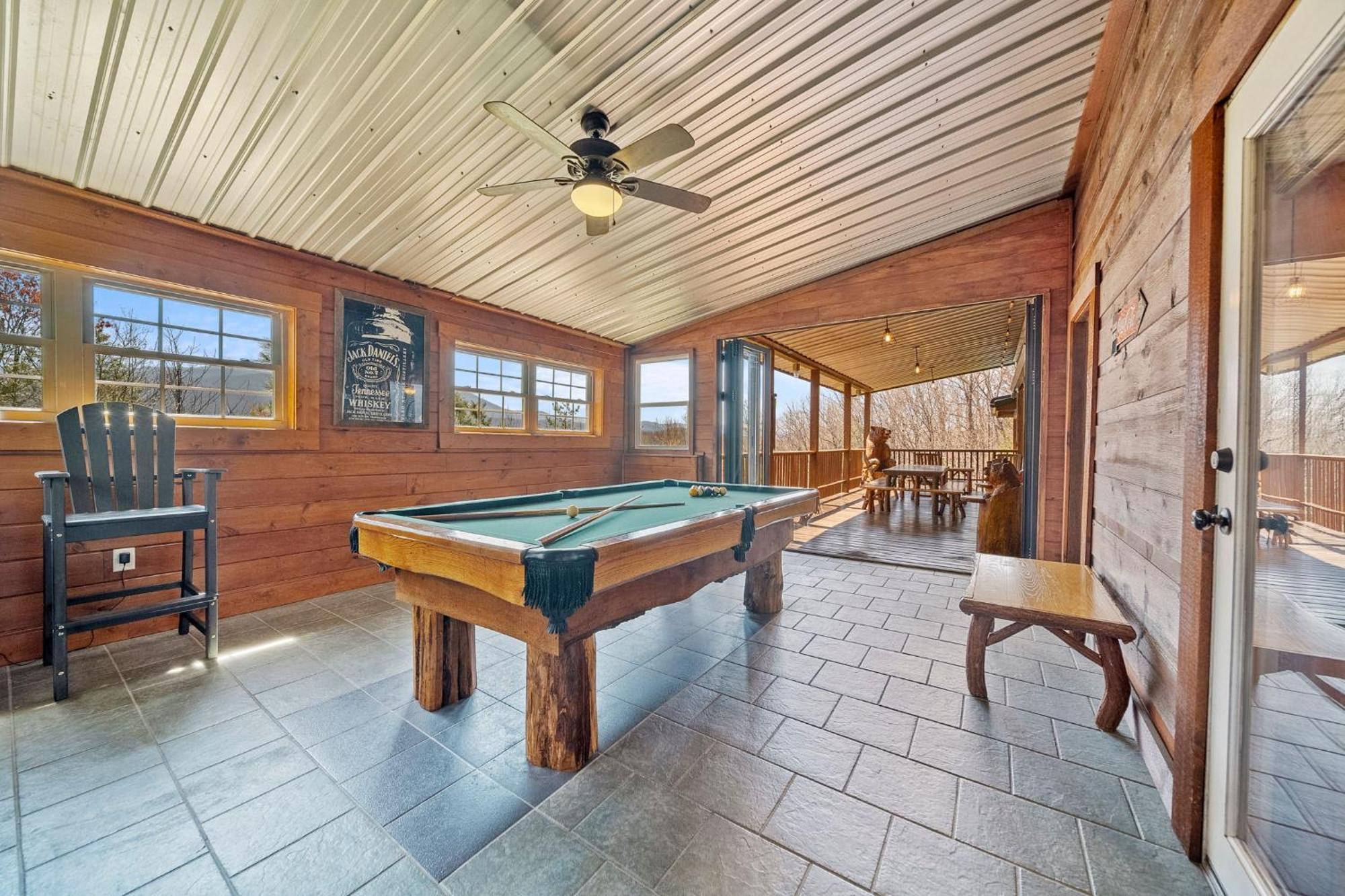 Stairway To Heaven Cabin By Staycating Gatlinburg Exterior foto