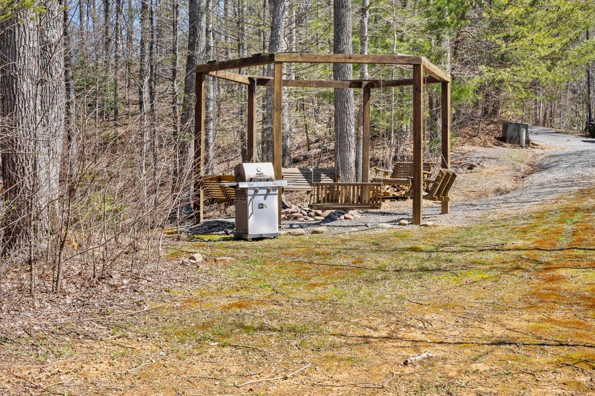 Stairway To Heaven Cabin By Staycating Gatlinburg Exterior foto
